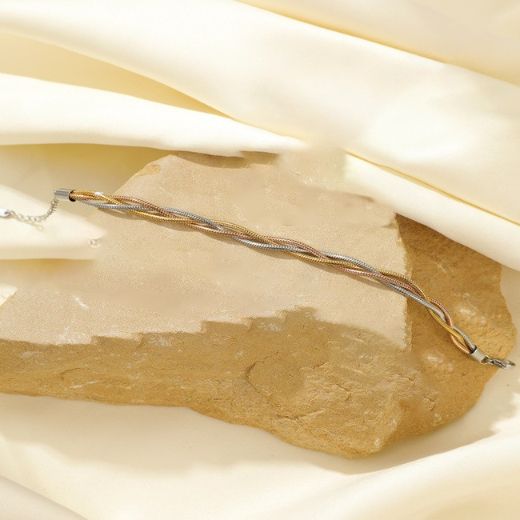 Tri-Color Woven Round Necklace HEDTT74N95